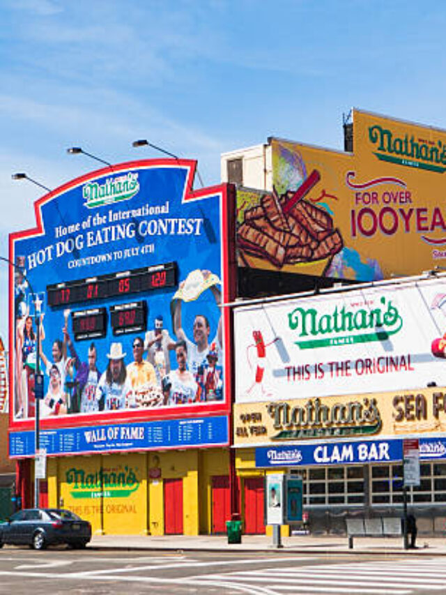 Roadside Eats: The Best Diners and Drive-Ins Across the USA